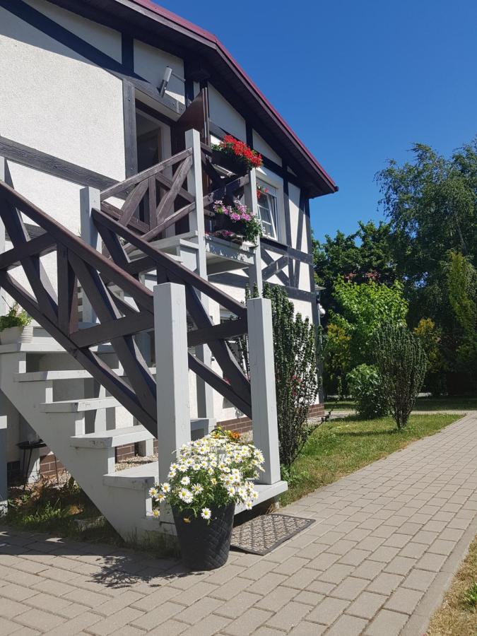Nadmorskie Apartamenty Ustka Exterior photo
